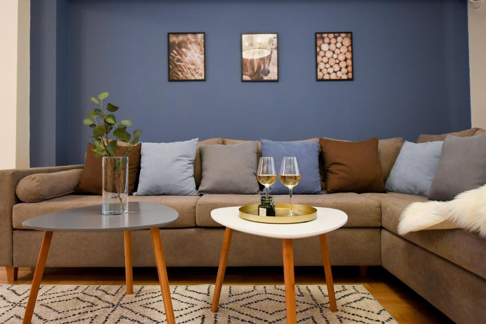 City Living At Its Best - Spacious 2 Bedroom Apartment On Calea Victoriei Bucareste Exterior foto